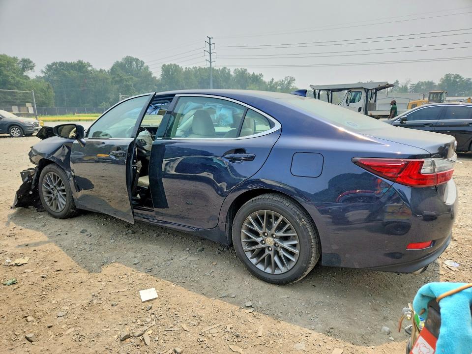 61302796 :رقم المزاد ، 58ABK1GG4JU105957 vin ، 2018 Lexus Es مزاد بيع