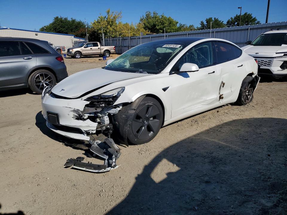 60497436 :رقم المزاد ، 5YJ3E1EA5MF985585 vin ، 2021 Tesla Model 3 مزاد بيع