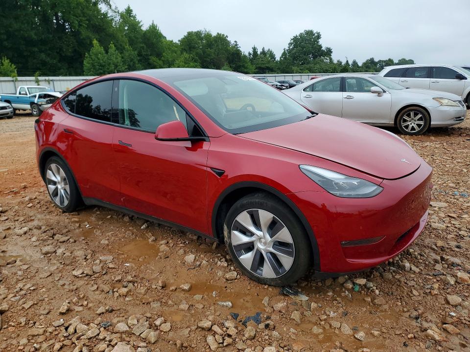 62121106 :رقم المزاد ، 5YJYGDEE3MF253685 vin ، 2021 Tesla Model Y مزاد بيع