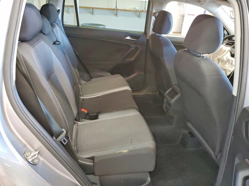 60567716 :رقم المزاد ، 3VV0B7AX6MM062103 vin ، 2021 Volkswagen Tiguan مزاد بيع