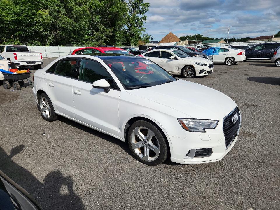 Aukcja sprzedaży 2017 Audi A3, vin: WAUB8GFF6H1033206, numer aukcji: 63027726