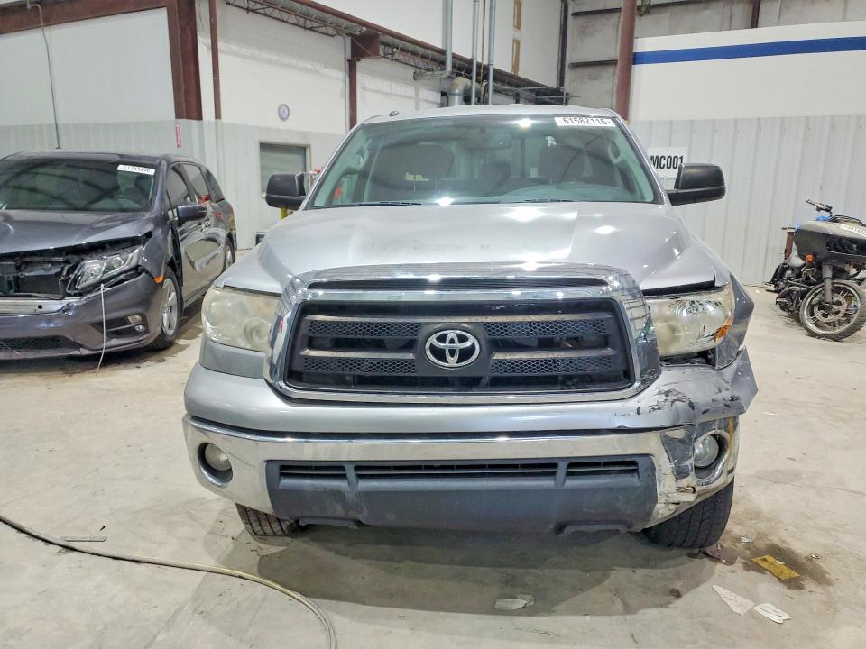 61582116 :رقم المزاد ، 5TFUW5F16DX319221 vin ، 2013 Toyota Tundra مزاد بيع