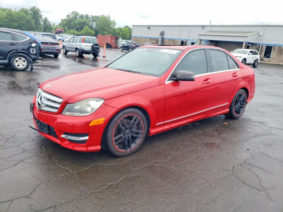 Продажа на аукционе авто 2012 Mercedes-benz C, vin: WDDGF8BBXCR208581, номер лота: 60279026