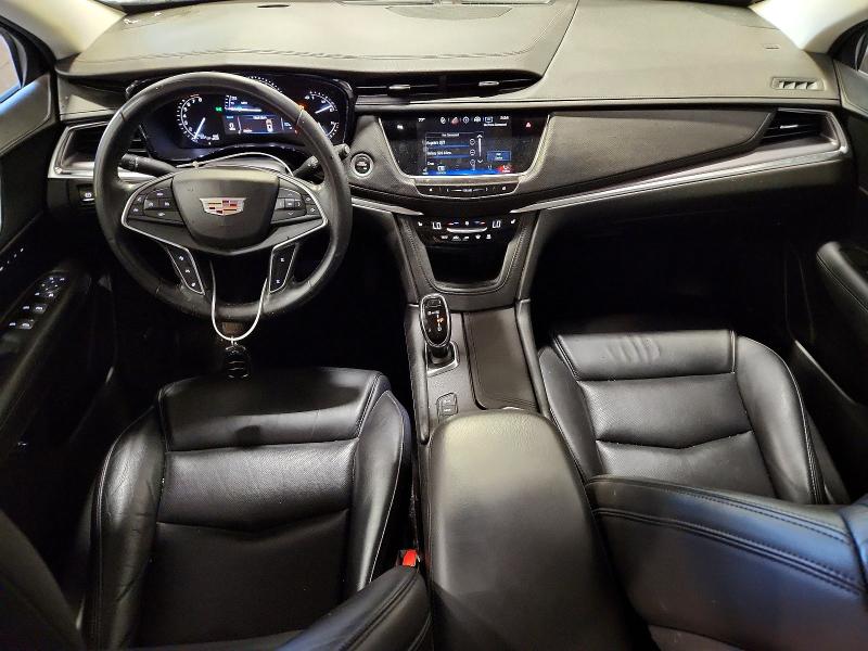 62627646 :رقم المزاد ، 1GYKNDRS3JZ103927 vin ، 2018 Cadillac Xt5 مزاد بيع