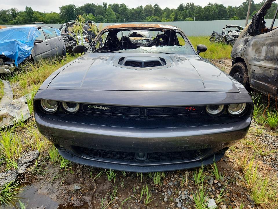 2018 Dodge Challenger მანქანა იყიდება აუქციონზე, vin: 2C3CDZBT0JH175329, აუქციონის ნომერი: 61087566