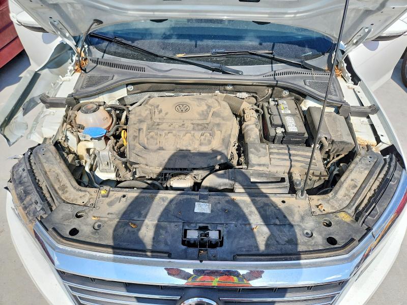 62402166 :رقم المزاد ، 1VWSA7A34MC004996 vin ، 2021 Volkswagen Passat مزاد بيع