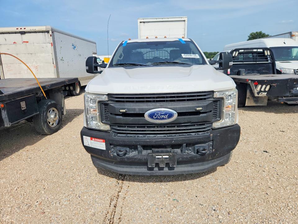 Продажа на аукционе авто 2019 Ford F350, vin: 1FD8X3HT6KEG56140, номер лота: 62698136