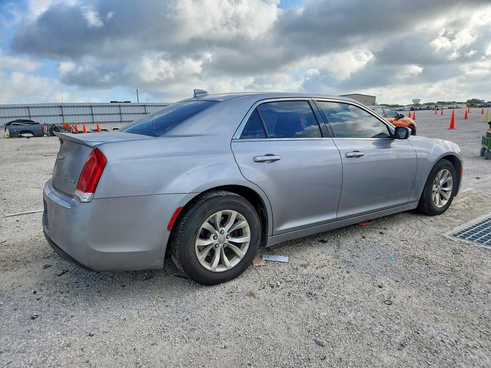 60069206 :رقم المزاد ، 2C3CCAAGXFH763254 vin ، 2015 Chrysler 300 مزاد بيع