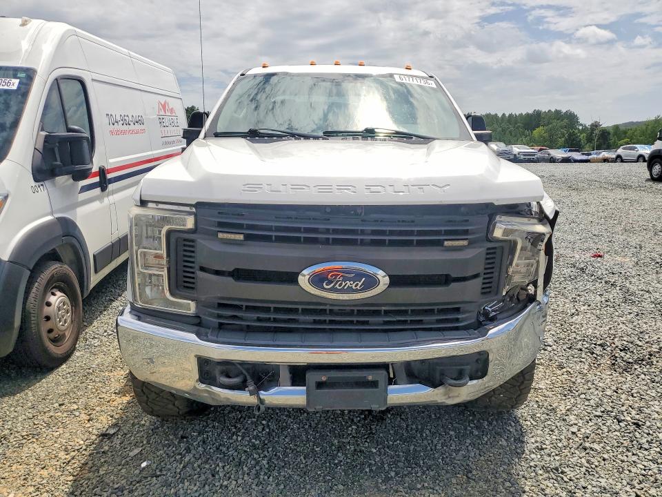 2017 Ford F350 მანქანა იყიდება აუქციონზე, vin: 1FT8W3BT0HEF22667, აუქციონის ნომერი: 61771736