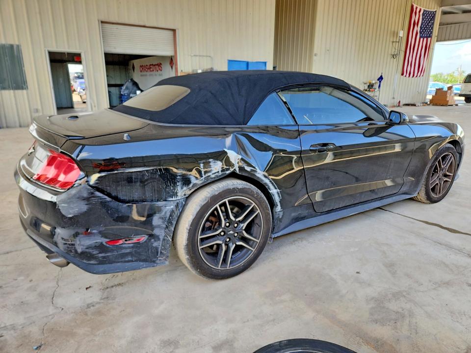 Продажа на аукционе авто 2021 Ford Mustang, vin: 1FATP8UH7M5101204, номер лота: 57263306