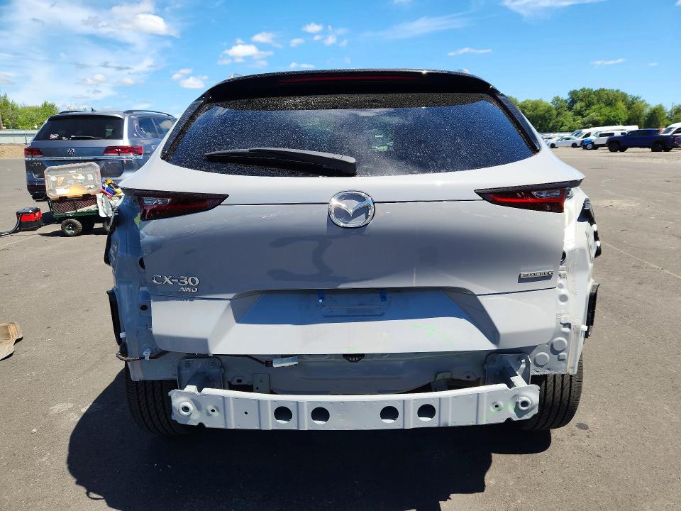 59893726 :رقم المزاد ، 3MVDMBCM8SM851834 vin ، 2025 Mazda Cx-30 مزاد بيع