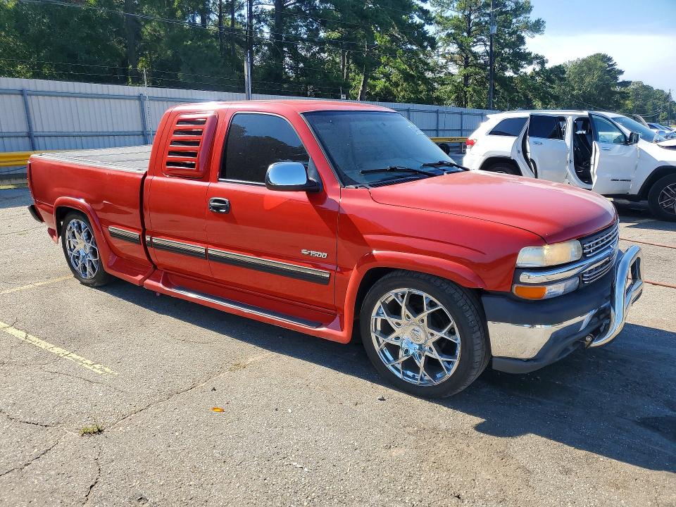 60447816 :رقم المزاد ، 2GCEC19V711152056 vin ، 2001 Chevrolet Silverado مزاد بيع