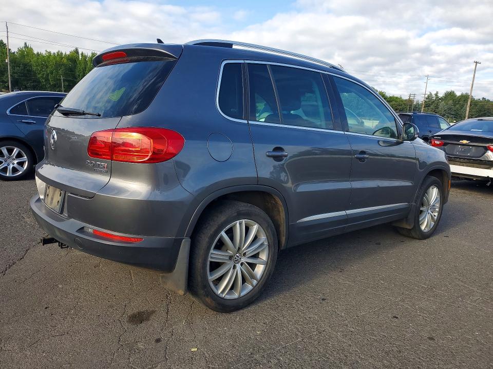 62715836 :رقم المزاد ، WVGBV3AX6DW588847 vin ، 2013 Volkswagen Tiguan مزاد بيع