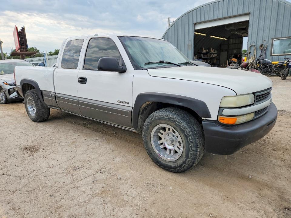60071526 :رقم المزاد ، 2GCEC19T3Y1312099 vin ، 2000 Chevrolet Silverado مزاد بيع