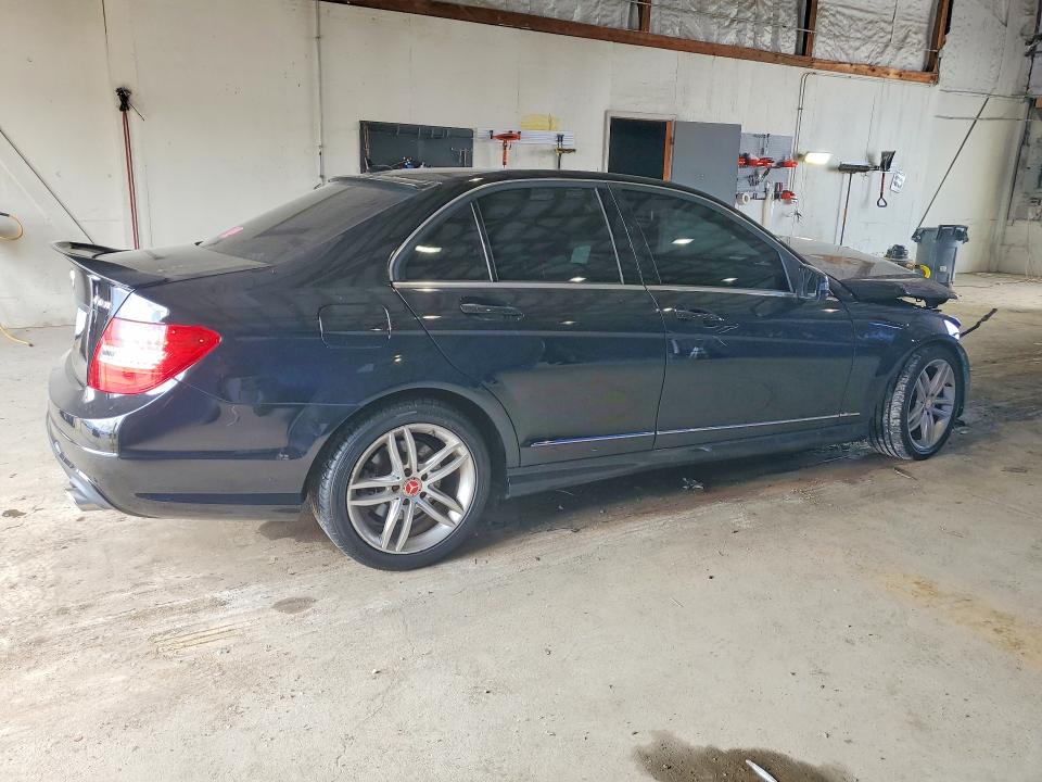 Продаж на аукціоні авто 2012 Mercedes-benz C, vin: WDDGF8BB7CR212765, номер лоту: 60209746