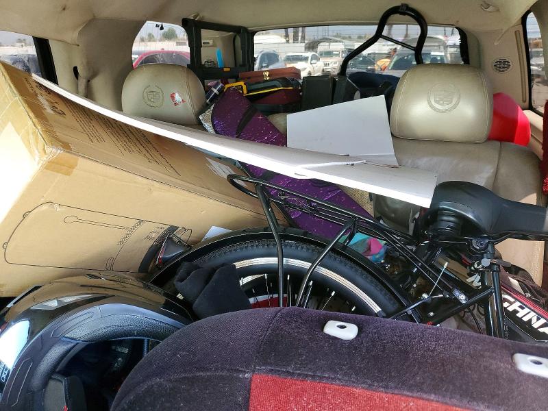 61820526 :رقم المزاد ، 1GYEK63N23R126381 vin ، 2003 Cadillac Escalade مزاد بيع