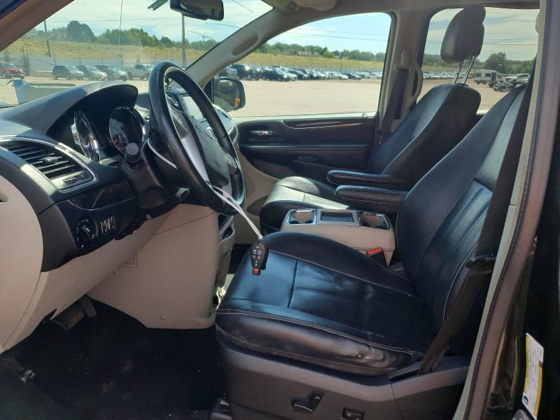2015 Chrysler Town & Country მანქანა იყიდება აუქციონზე, vin: 2C4RC1BGXFR538007, აუქციონის ნომერი: 62687846