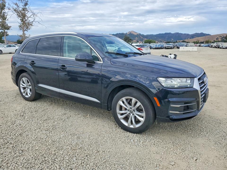 2017 Audi Q7 მანქანა იყიდება აუქციონზე, vin: WA1LAAF75HD032851, აუქციონის ნომერი: 60566456