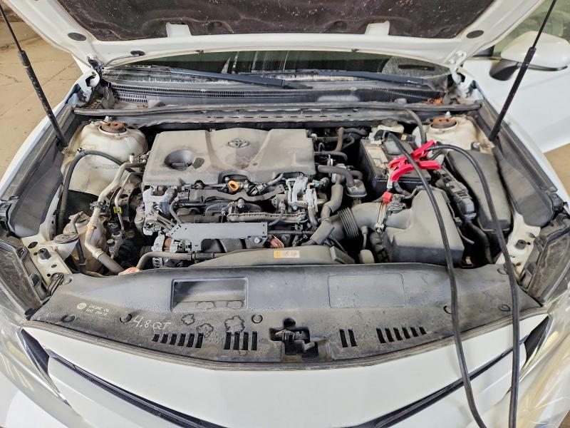 62170656 :رقم المزاد ، 4T1B11HK7JU086544 vin ، 2018 Toyota Camry مزاد بيع