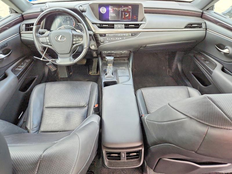 62101726 :رقم المزاد ، 58ABZ1B11KU048696 vin ، 2019 Lexus Es مزاد بيع