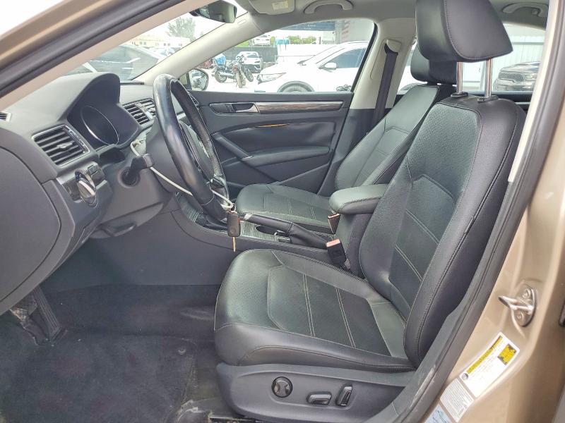 59922156 :رقم المزاد ، 1VWBT7A33GC016796 vin ، 2016 Volkswagen Passat مزاد بيع