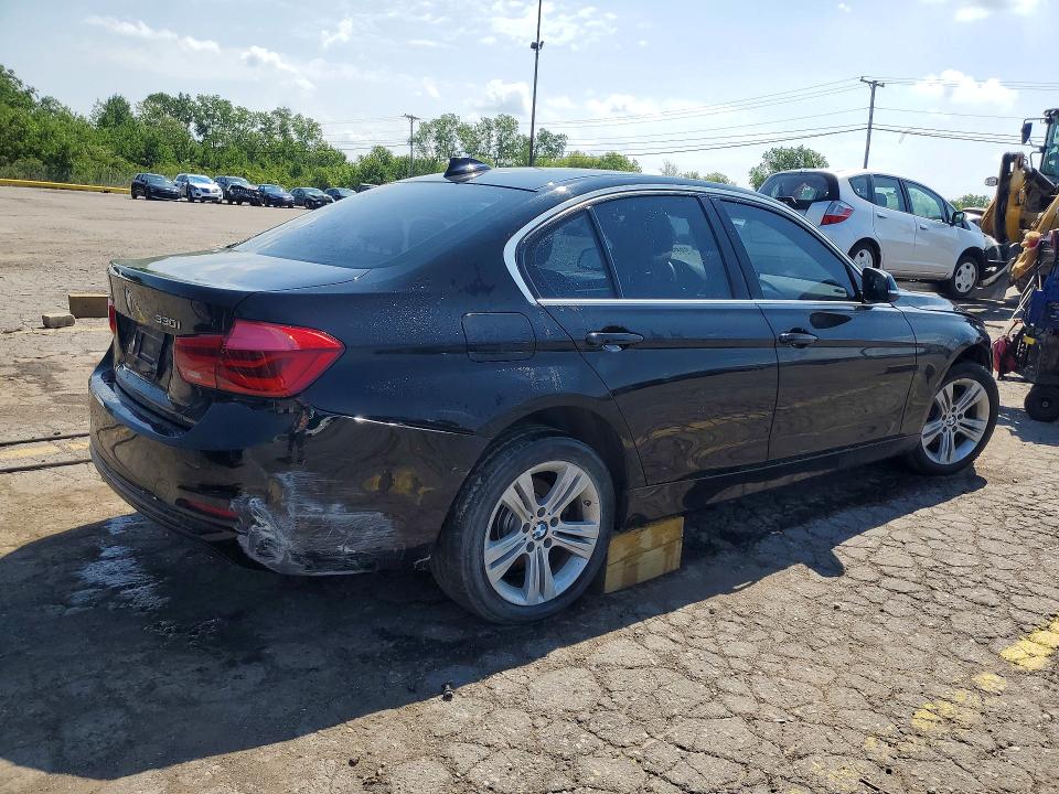 59896396 :رقم المزاد ، WBA8D9C51JEM31628 vin ، 2018 Bmw 330 مزاد بيع