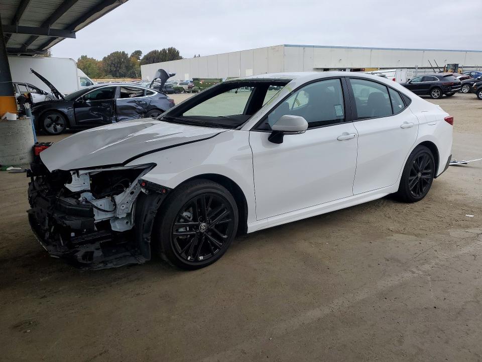 Продаж на аукціоні авто 2025 Toyota Camry, vin: 4T1DAACK4SU605275, номер лоту: 58134916