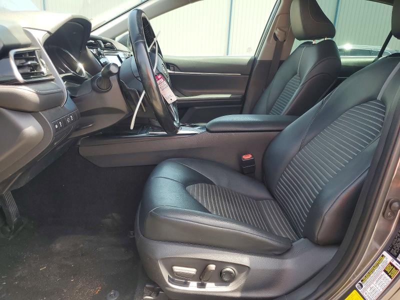 61164886 :رقم المزاد ، 4T1M11AK0LU320982 vin ، 2020 Toyota Camry مزاد بيع