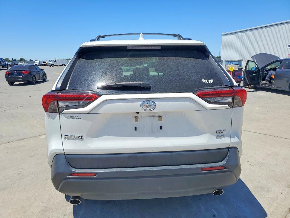 Продажа на аукционе авто 2019 Toyota Rav4, vin: JTMA1RFV2KJ020398, номер лота: 59913616