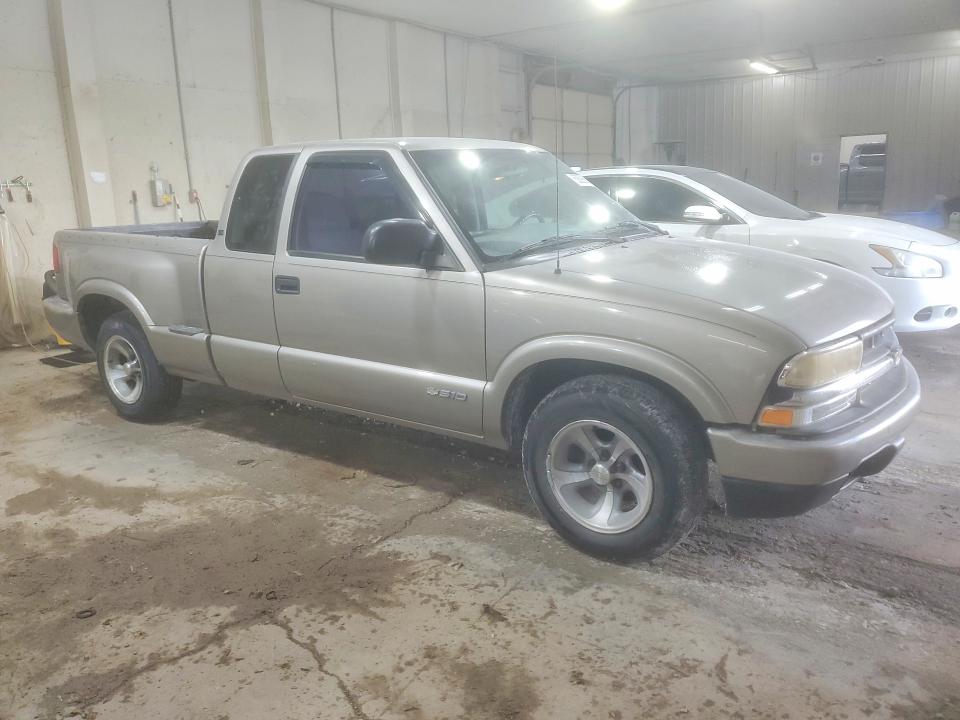62696856 :رقم المزاد ، 1GCCS19H738110989 vin ، 2003 Chevrolet S Truck مزاد بيع