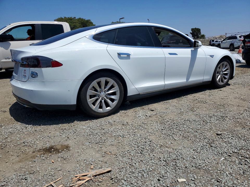 Продажа на аукционе авто 2016 Tesla Model S, vin: 5YJSA1E25GF136268, номер лота: 59649846
