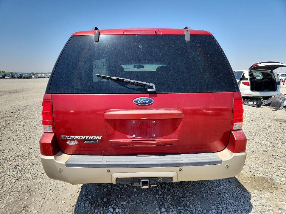 2005 Ford Expedition მანქანა იყიდება აუქციონზე, vin: 1FMFU18515LA45647, აუქციონის ნომერი: 61694136