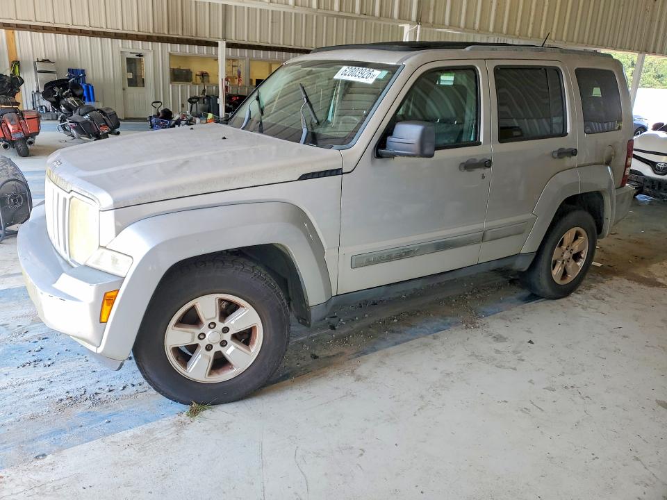 62803926 :رقم المزاد ، 1J4PP2GKXAW181324 vin ، 2010 Jeep Liberty مزاد بيع