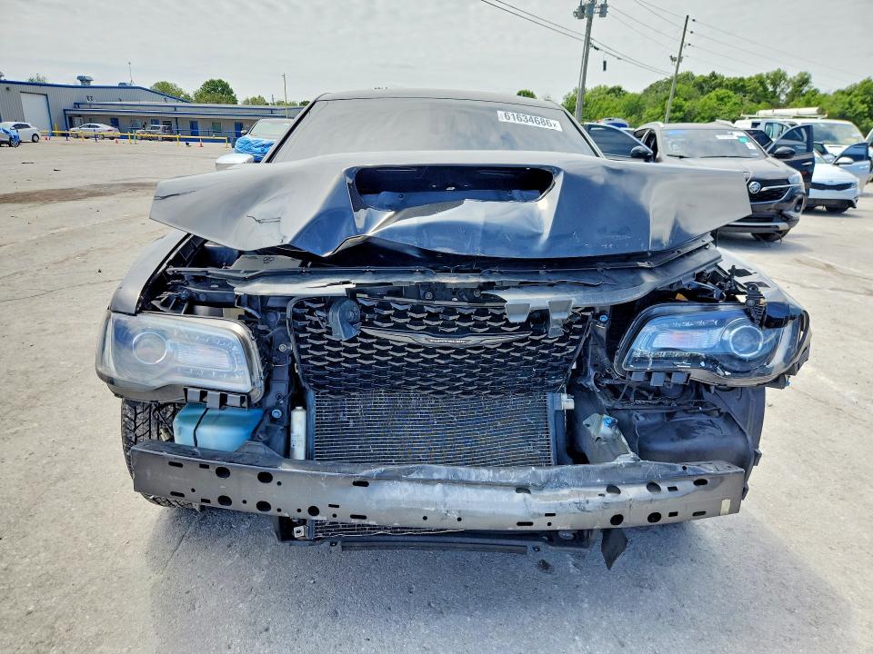 2015 Chrysler 300c მანქანა იყიდება აუქციონზე, vin: 2C3CCAEG7FH849003, აუქციონის ნომერი: 61634686