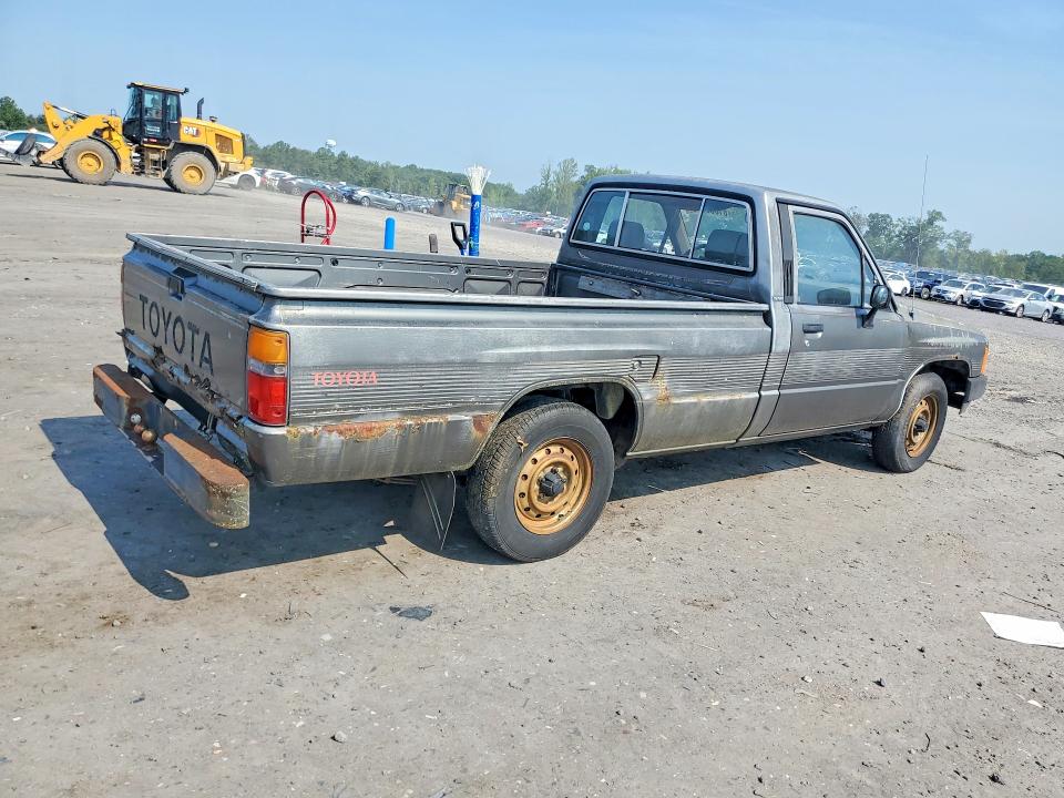 1986 Toyota Pickup მანქანა იყიდება აუქციონზე, vin: JT4RN55DXG0200749, აუქციონის ნომერი: 61083676