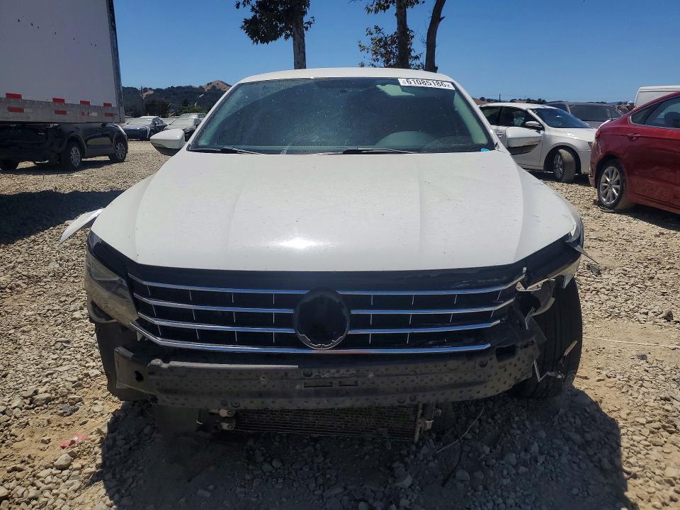 2016 Volkswagen Passat მანქანა იყიდება აუქციონზე, vin: 1VWAT7A36GC038075, აუქციონის ნომერი: 61085186