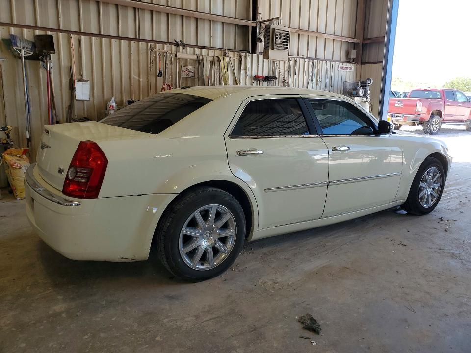 2010 Chrysler 300 მანქანა იყიდება აუქციონზე, vin: 2C3CA3CV8AH137515, აუქციონის ნომერი: 60387596