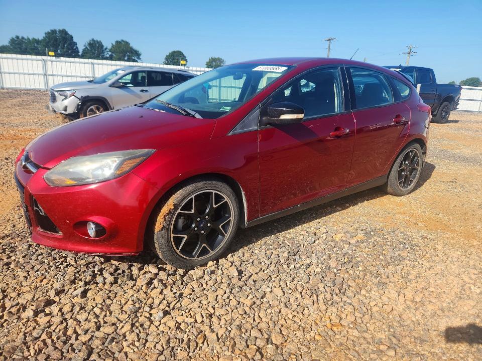 61008666 :رقم المزاد ، 1FADP3K29EL276198 vin ، 2014 Ford Focus مزاد بيع