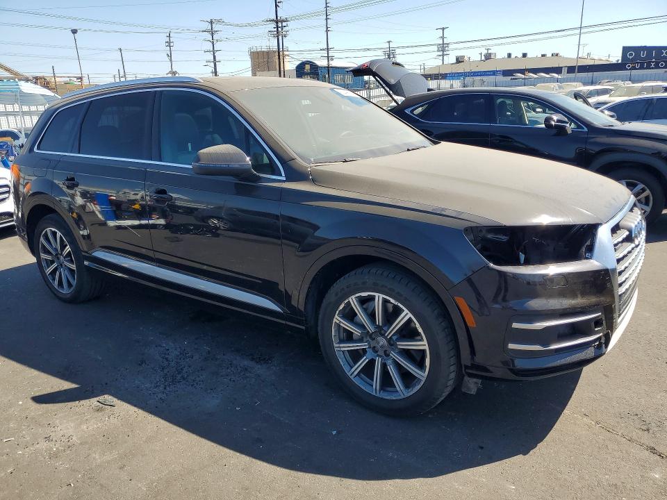 Продаж на аукціоні авто 2017 Audi Q7, vin: WA1VAAF72HD017877, номер лоту: 60496916