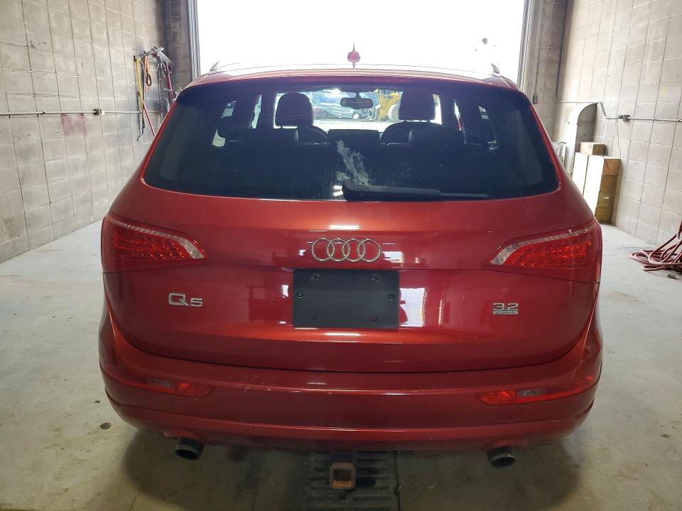 60614186 :رقم المزاد ، WA1LKAFP5AA008036 vin ، 2010 Audi Q5 مزاد بيع