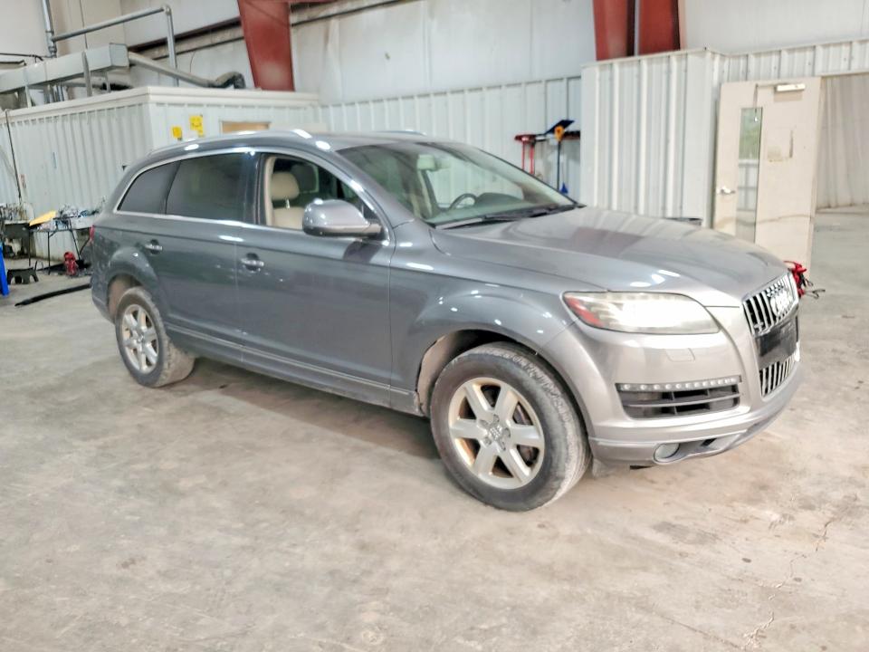 Продажа на аукционе авто 2015 Audi Q7, vin: WA1LGAFE8FD004911, номер лота: 60981356