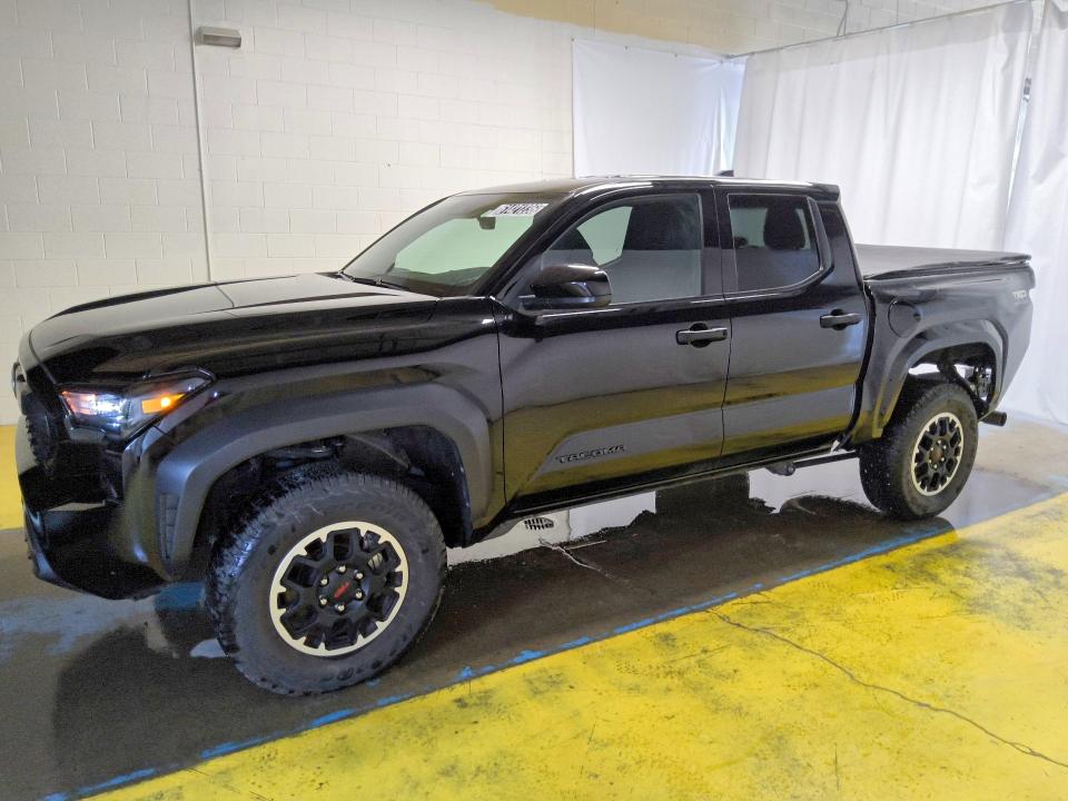 Продажа на аукционе авто 2025 Toyota Tacoma, vin: 3TMLB5JN4SM107695, номер лота: 61421236
