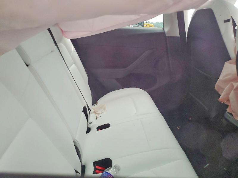 61151296 :رقم المزاد ، 7SAYGDEF8SF310827 vin ، 2025 Tesla Model Y مزاد بيع