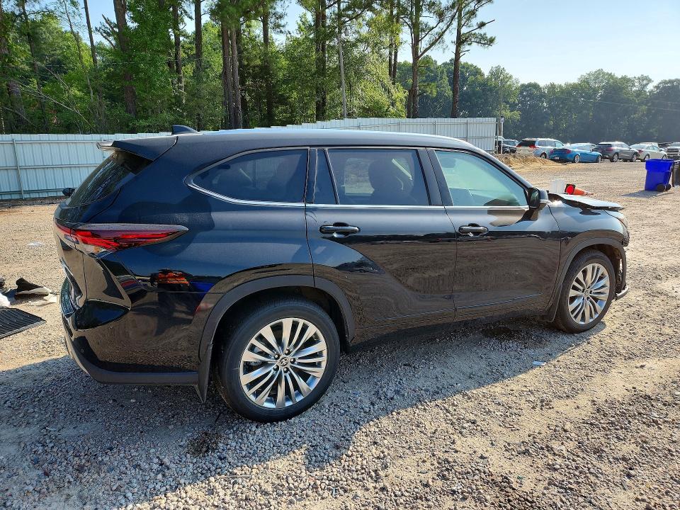 Aukcja sprzedaży 2026 Toyota Highlander, vin: 5TDKDRBH5TS597622, numer aukcji: 61049296