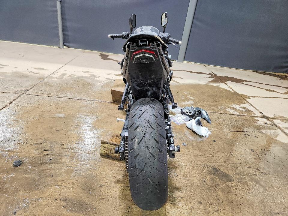 2025 Suzuki Gsx800 მანქანა იყიდება აუქციონზე, vin: JS1EM13B2S7100148, აუქციონის ნომერი: 62958886