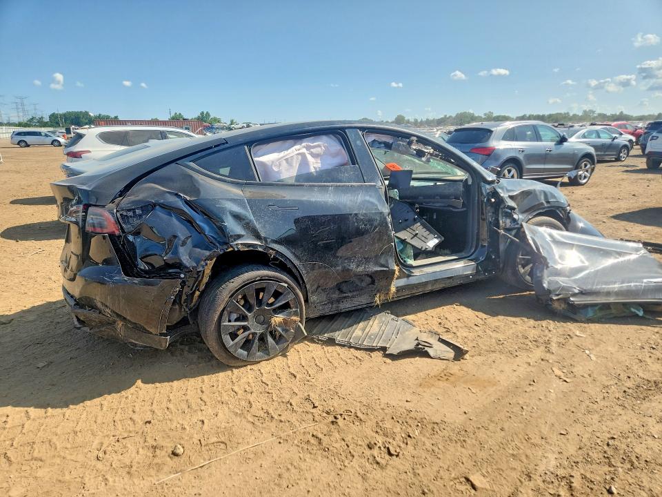 61526816 :رقم المزاد ، 7SAYGDEE3PF794422 vin ، 2023 Tesla Model Y مزاد بيع