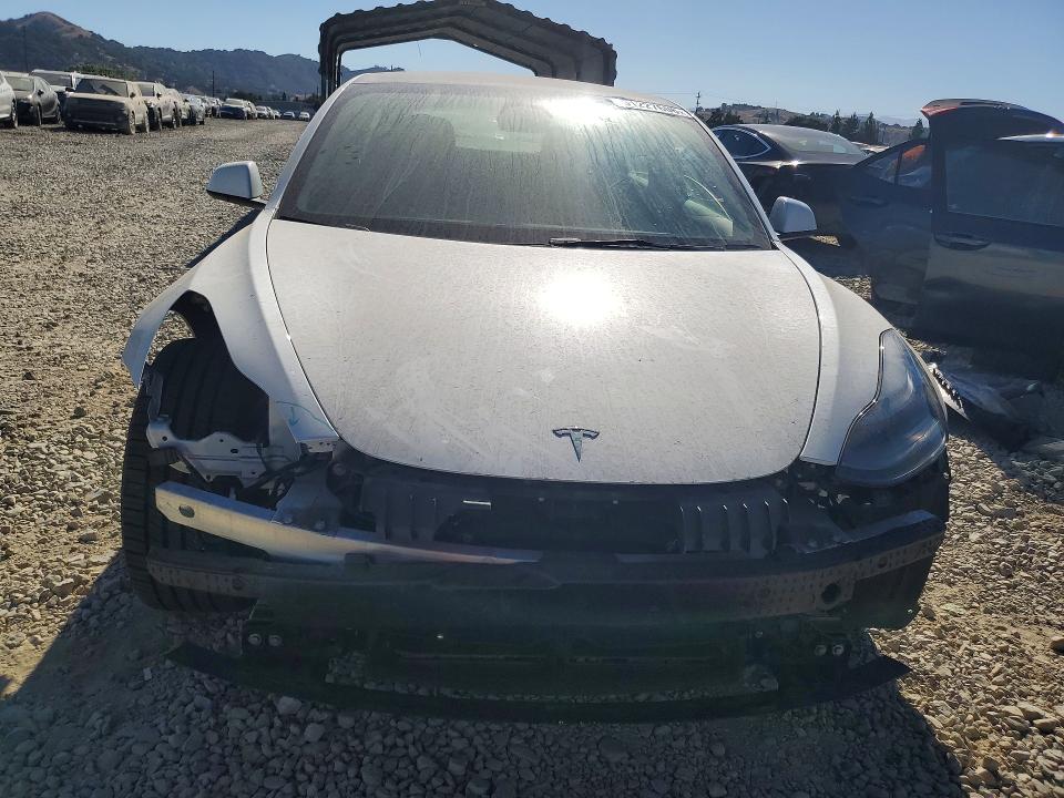 Продажа на аукционе авто 2023 Tesla Model 3, vin: 5YJ3E1EA1PF600883, номер лота: 61227606