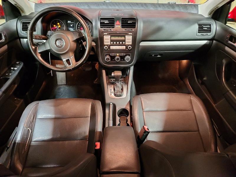 Продажа на аукционе авто 2010 Volkswagen Jetta, vin: 3VWAX7AJ1AM150968, номер лота: 61134156
