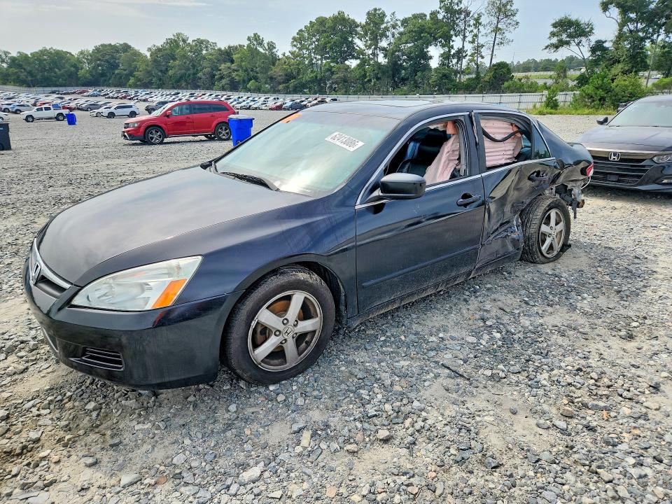 62413086 :رقم المزاد ، 1HGCM56844A030440 vin ، 2004 Honda Accord مزاد بيع