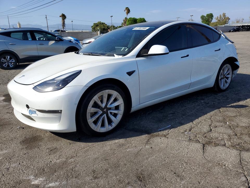 61782396 :رقم المزاد ، 5YJ3E1EB2MF877465 vin ، 2021 Tesla Model 3 مزاد بيع